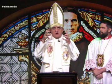 El genial guiño de Wyoming a Pulp Fiction en su homilía como papa de la iglesia Aznariana El genial guiño de Wyoming a Pulp Fiction en su homilía como papa de la iglesia Aznariana