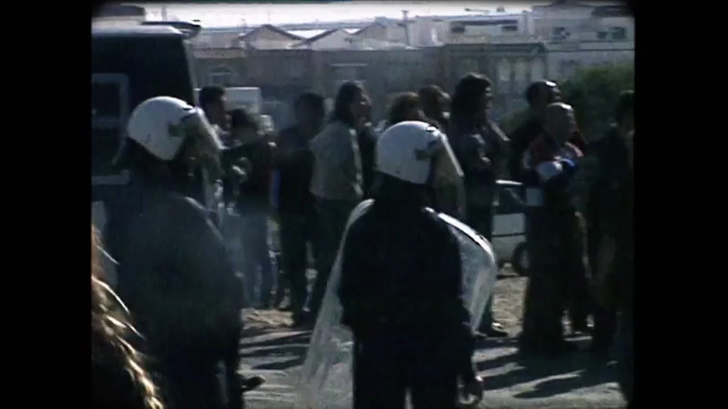 Así se dio el brote de violencia racista que incendió el 'mar de plástico' de Almería Así se dio el brote de violencia racista que incendió el 'mar de plástico' de Almería