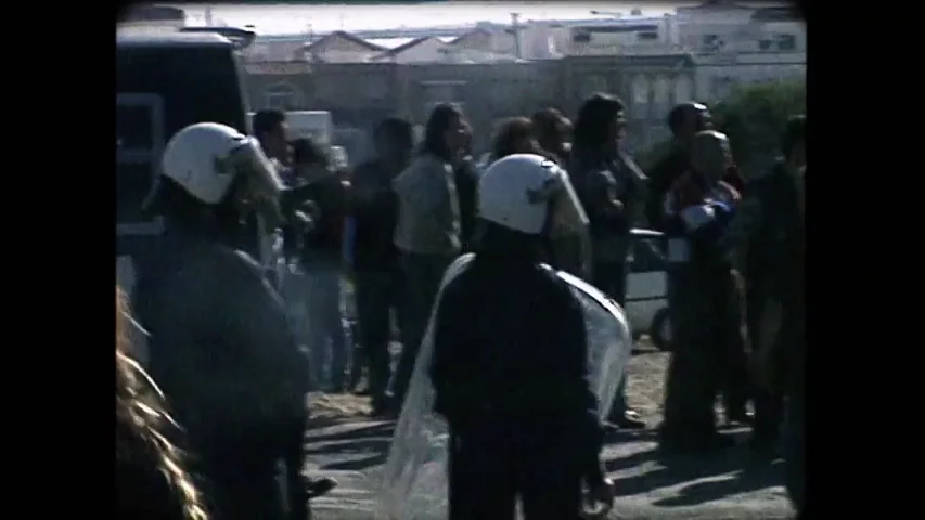 Así se dio el brote de violencia racista que incendió el 'mar de plástico' de Almería