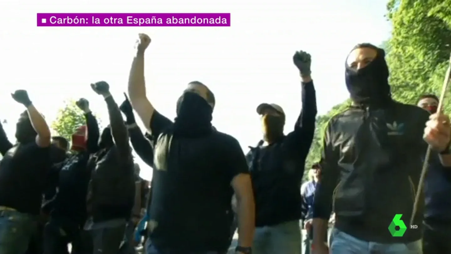 La lucha de los mineros para evitar la muerte del carbón: "Estamos defendiendo nuestro pan" La lucha de los mineros para evitar la muerte del carbón: "Estamos defendiendo nuestro pan"