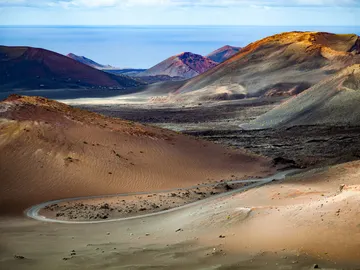Parque Natural de Timanfaya Parque Natural de Timanfaya