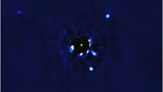 Observan una violenta y enorme tormenta de hierro en un planeta extrasolar  Observan una violenta y enorme tormenta de hierro en un planeta extrasolar
