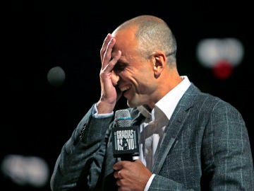 Ginobili, durante su discurso Ginobili, durante su discurso