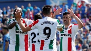 Los jugadores del Leganés celebran uno de los goles contra el Getafe