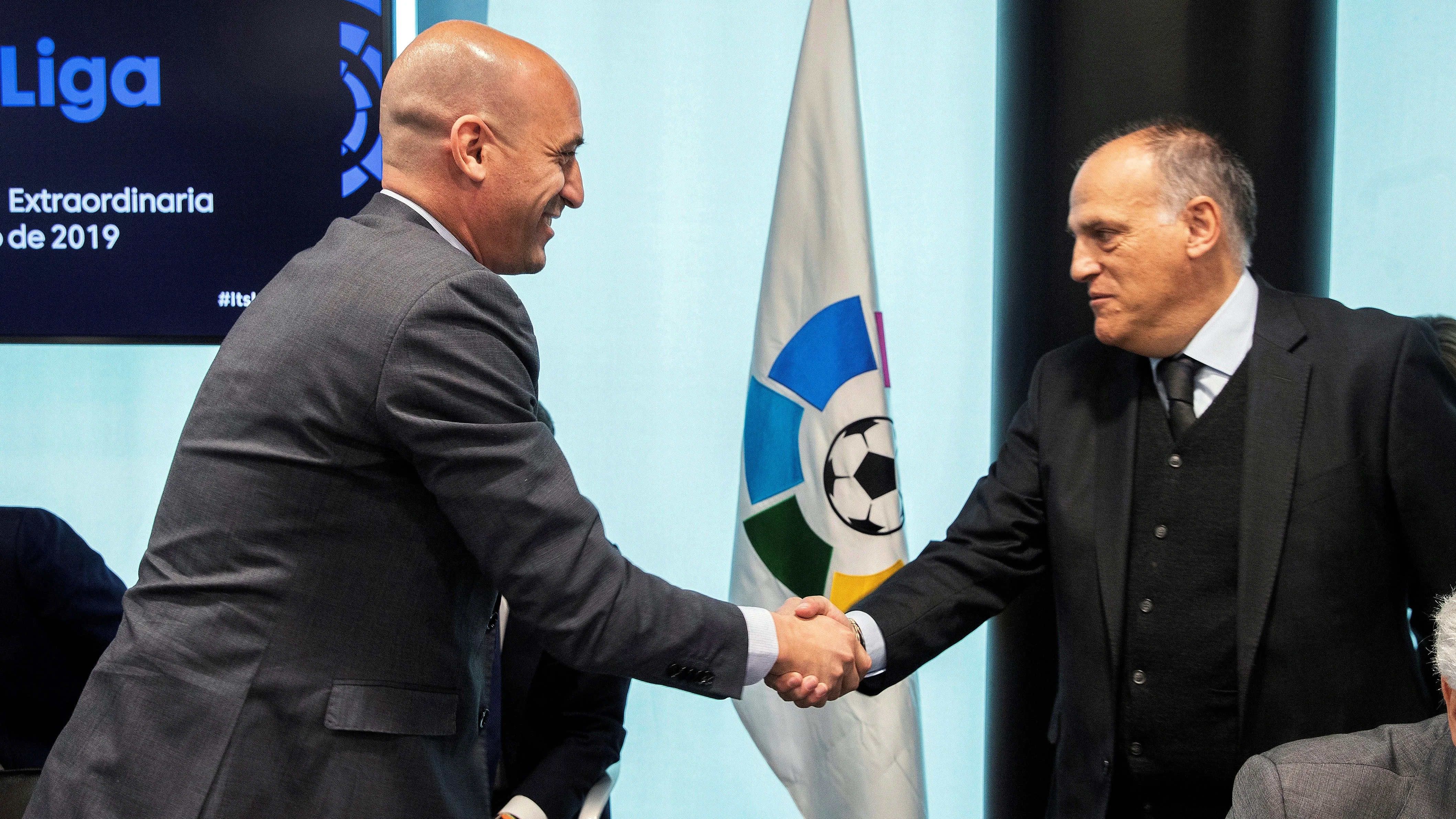 Rubiales y Tebas se dan la mano