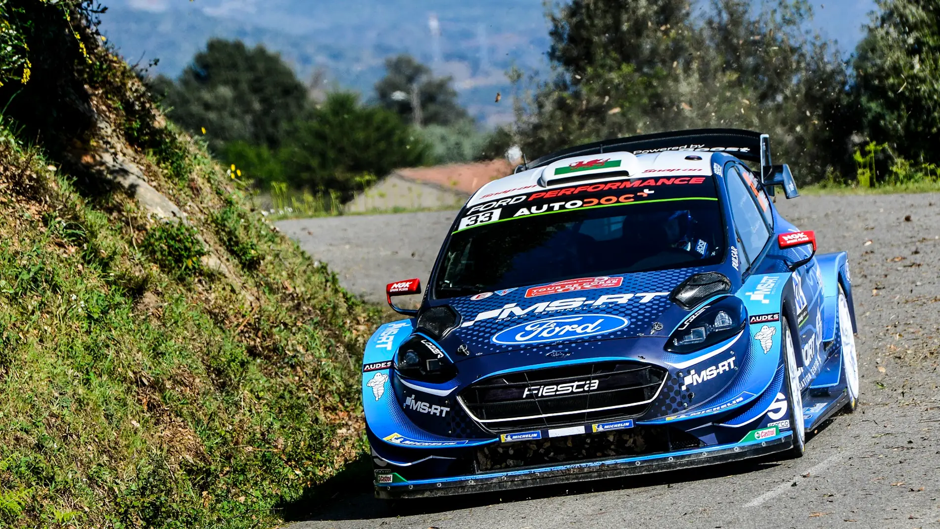 Elfyn Evans en el Rally de Córcega