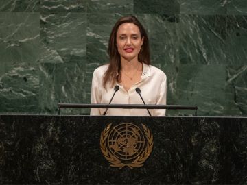 Angelina Jolie en la cumbre de las Naciones Unidas Angelina Jolie en la cumbre de las Naciones Unidas