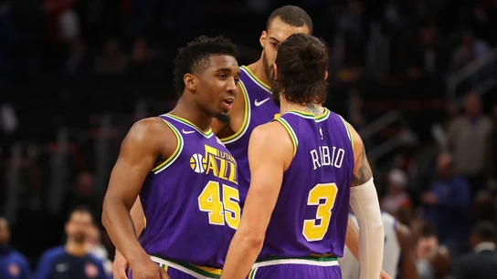 Mitchell y Gobert celebran una canasta con Ricky Rubio Mitchell y Gobert celebran una canasta con Ricky Rubio