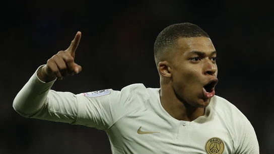 Mbappé celebra un gol Mbappé celebra un gol