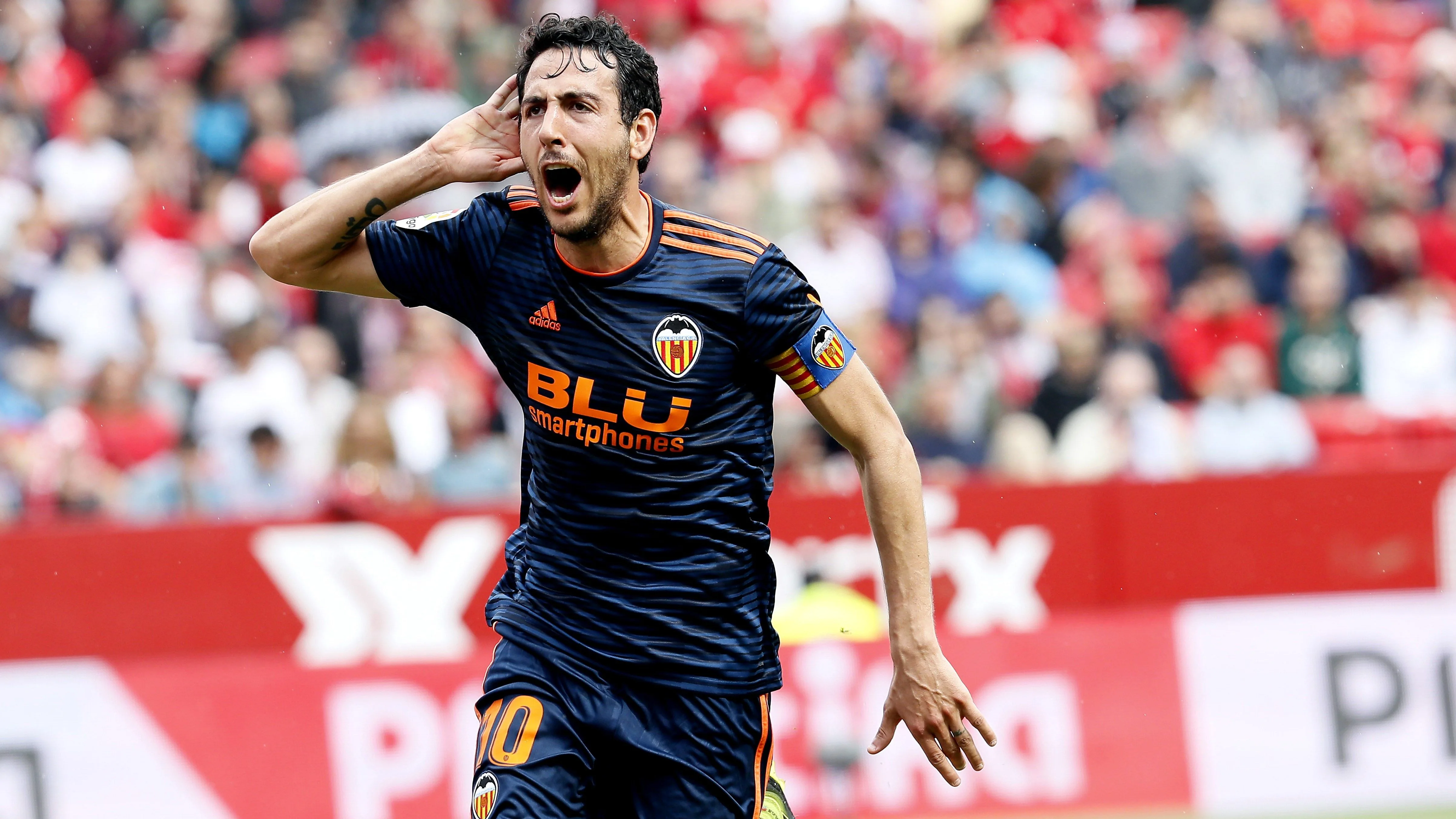 Parejo celebra su gol contra el Sevilla