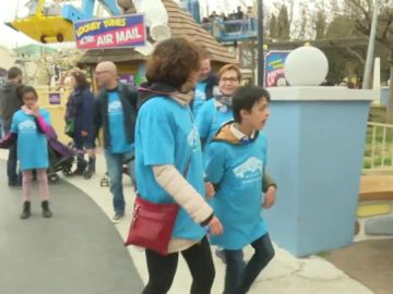 El Parque Warner realiza un acto de sensibilización sobre el autismo El Parque Warner realiza un acto de sensibilización sobre el autismo