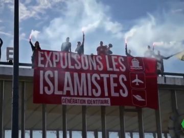 Su terreno es Internet y su altavoz, las redes sociales: así son los movimientos supremacistas que se expanden en Europa Su terreno es Internet y su altavoz, las redes sociales: así son los movimientos supremacistas que se expanden en Europa