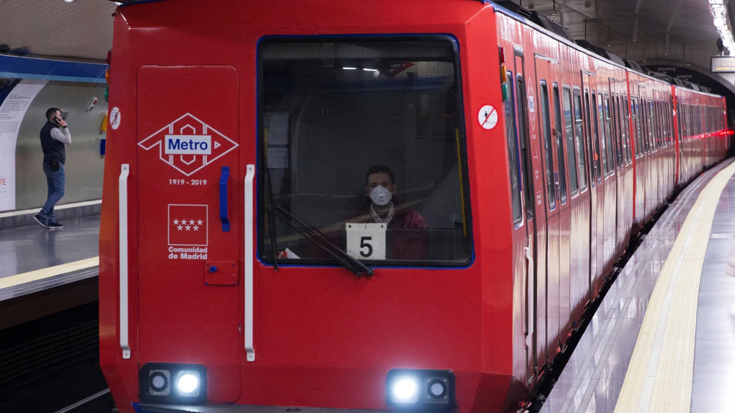 Un tren del Metro de Madrid Un tren del Metro de Madrid