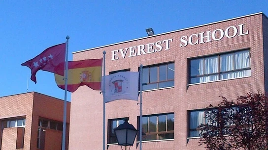 Colegio Everest School Monteclaro de Pozuelo de Alarcón Colegio Everest School Monteclaro de Pozuelo de Alarcón