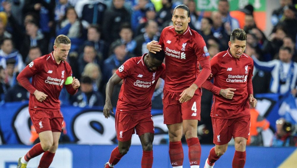Los jugadores del Liverpool celebran un gol ante el Oporto