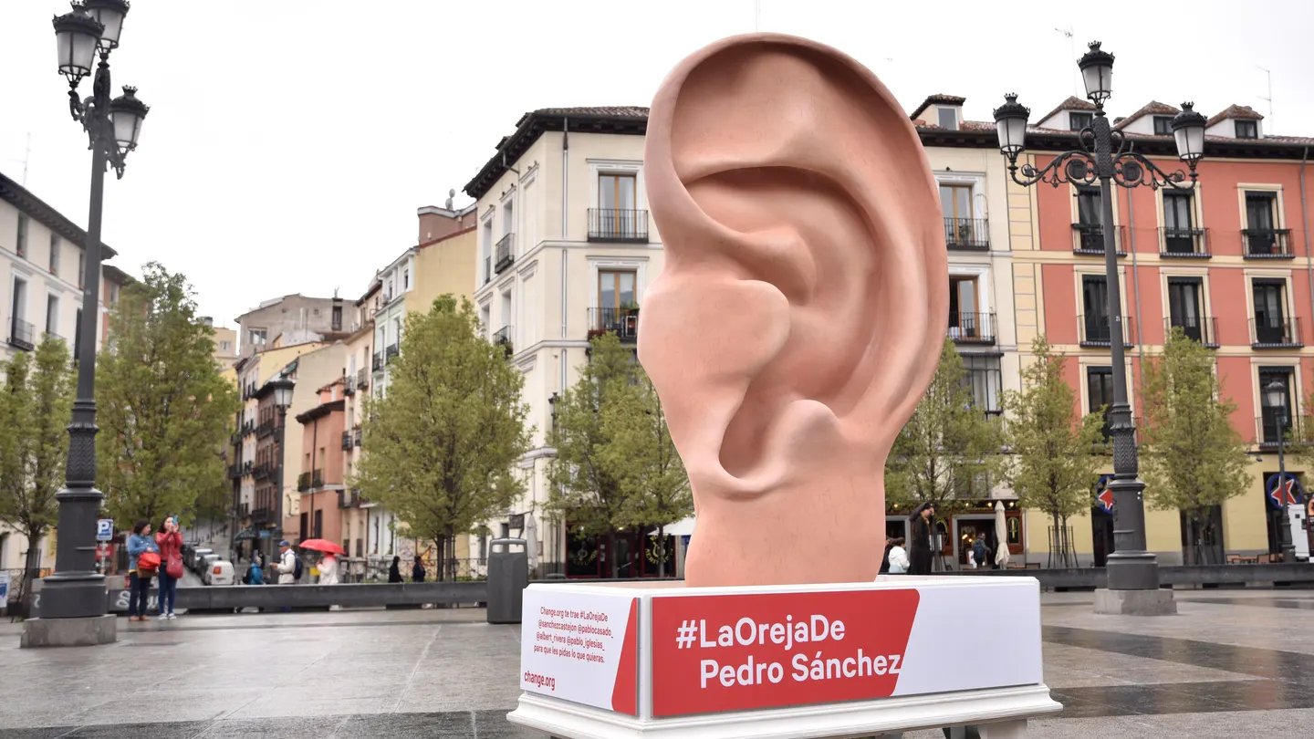 Vista de la oreja instalada en Madrid por la plataforma Change.org. Vista de la oreja instalada en Madrid por la plataforma Change.org.