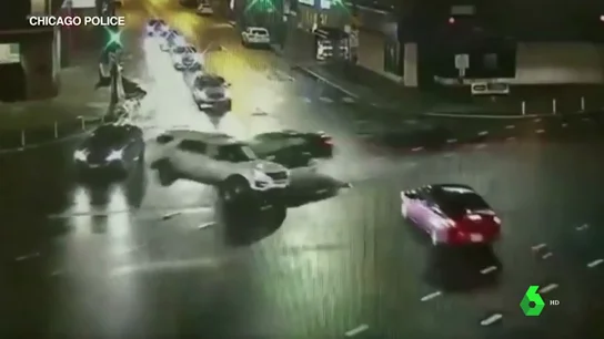 Una conductora ebria se estrella contra un coche patrulla en Chicago Una conductora ebria se estrella contra un coche patrulla en Chicago