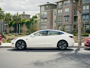 Tesla Model 3 Tesla Model 3