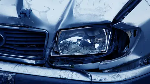 Coche golpeado Coche golpeado