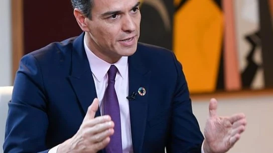 Pedro Sánchez, durante la entrevista en ARV