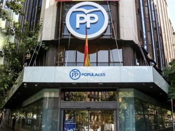 Imagen de la fachada de la sede del PP en Madrid