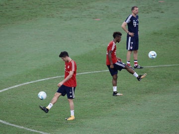 Robert Lewandowski y Kingsley Coman en un entrenamiento Robert Lewandowski y Kingsley Coman en un entrenamiento