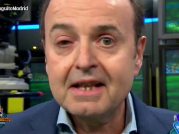 Un colaborador de 'El Chiringuito' sufre una extraña violencia tras la victoria del Barça: "Tengo conjuntivitis por invisibilidad" Un colaborador de 'El Chiringuito' sufre una extraña violencia tras la victoria del Barça: "Tengo conjuntivitis por invisibilidad"