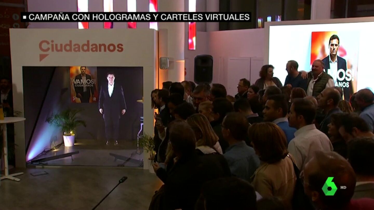Hologramas, v&iacute;deos &eacute;picos y bailes: as&iacute; vive cada partido el inicio de campa&ntilde;a