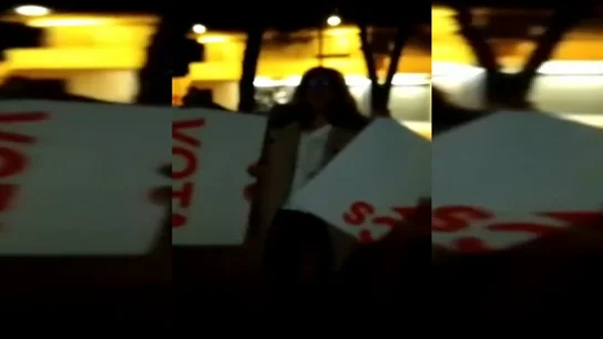 Ciudadanos denuncia amenazas durante la pegada de carteles en Barcelona Ciudadanos denuncia amenazas durante la pegada de carteles en Barcelona