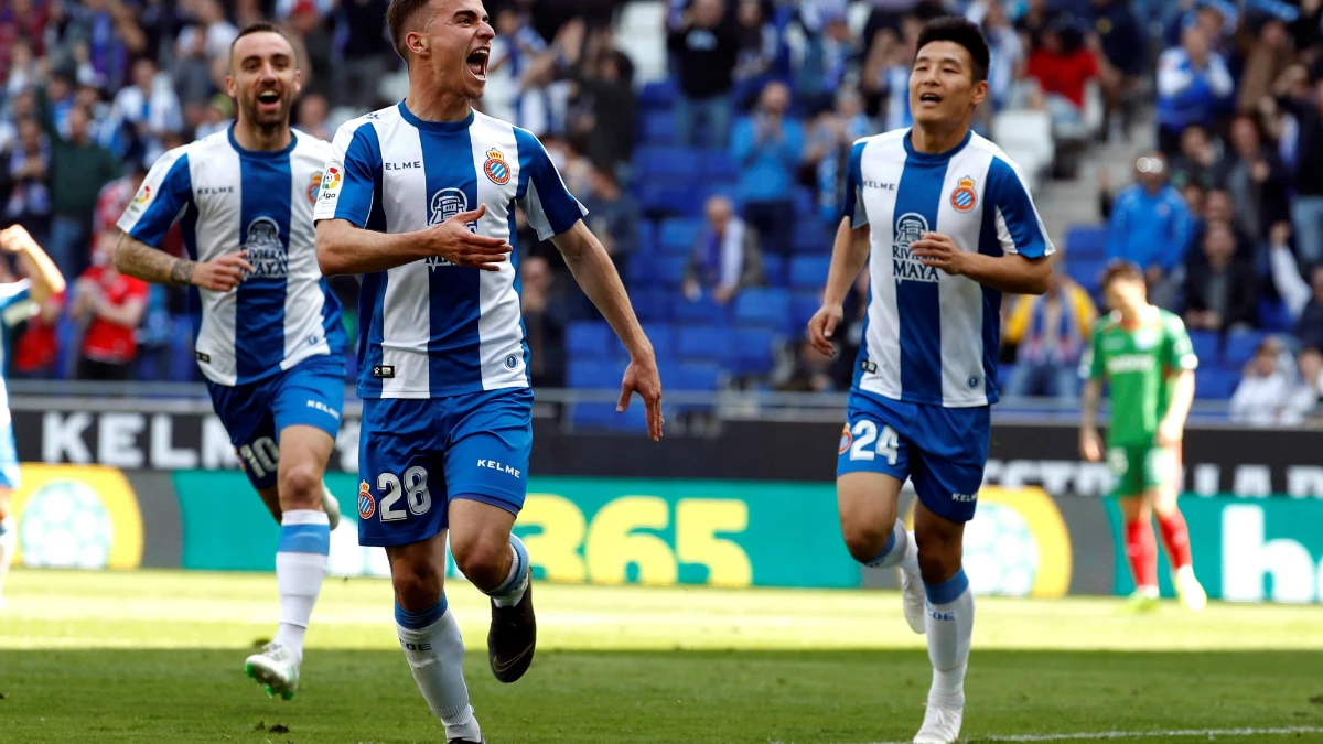 Pedrosa celebra un gol con el Espanyol