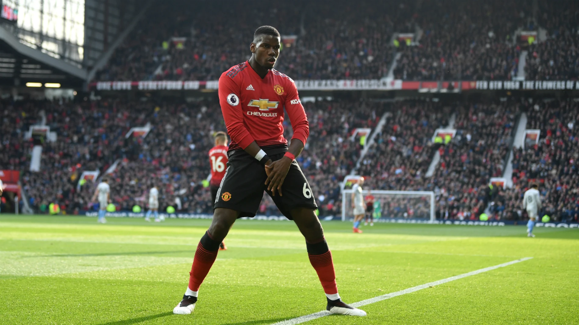 Pogba celebra un gol con el United