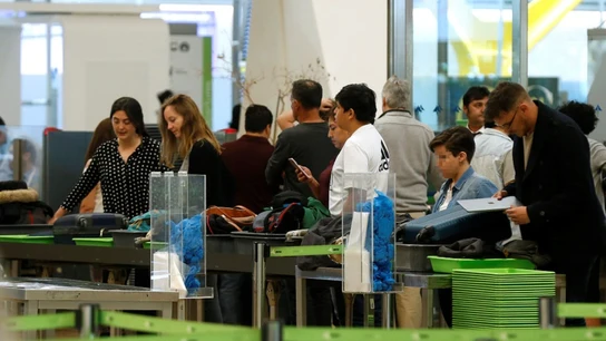 Más colas en la segunda jornada de huelga en filtros de seguridad de Barajas Más colas en la segunda jornada de huelga en filtros de seguridad de Barajas