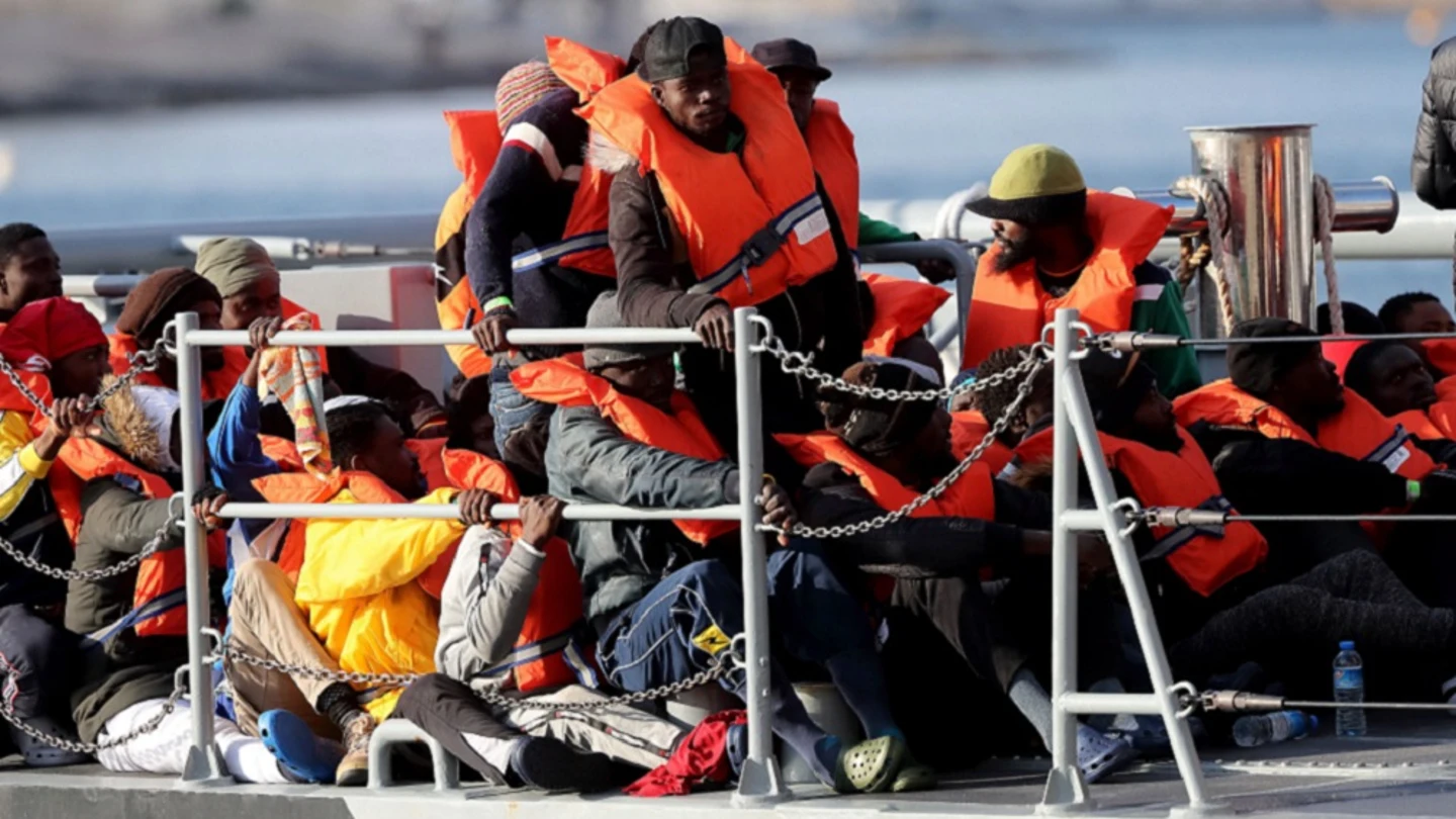 Llegan a Malta las 62 personas rescatados en Libia por la ONG 'Sea Eye' Llegan a Malta las 62 personas rescatados en Libia por la ONG 'Sea Eye'