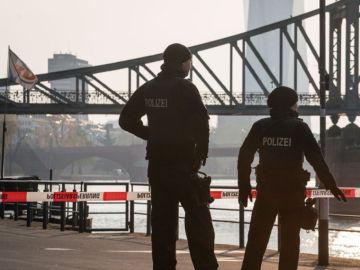 Detonan una bomba estadounidense de la II Guerra Mundial a 30 metros de profundidad en Alemania Detonan una bomba estadounidense de la II Guerra Mundial a 30 metros de profundidad en Alemania