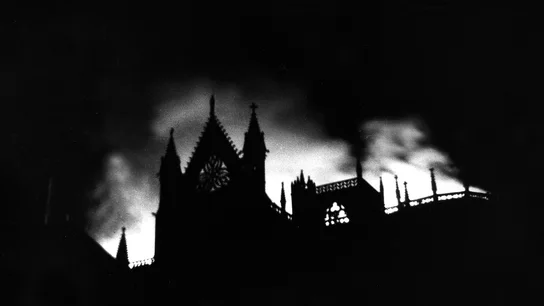 Incendio de la Catedral de León en 1966. Incendio de la Catedral de León en 1966. Fotografía cedida por César Andrés.