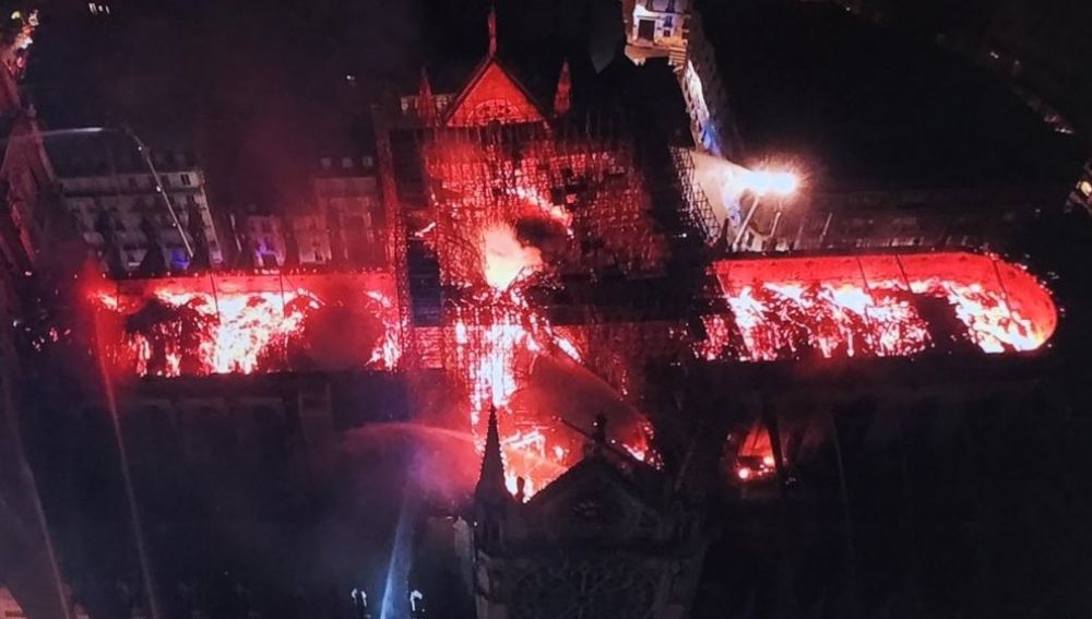 El incendio de Notre-Dame, a vista de dron