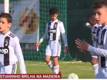 Cristiano Jr., en su partido con el benjamín de la Juventus Cristiano Jr., en su partido con el benjamín de la Juventus