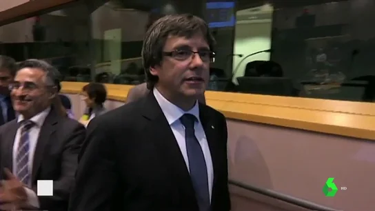 El Parlamento Europeo advierte a Puigdemont que no gozará de inmunidad si no recoge el acta en España El Parlamento Europeo advierte a Puigdemont que no gozará de inmunidad si no recoge el acta en España