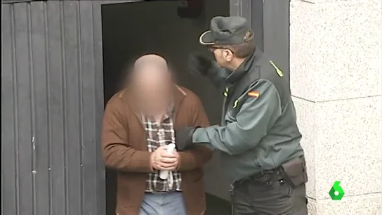 Acusado de golpear a su pareja con una barra de hierro Acusado de golpear a su pareja con una barra de hierro