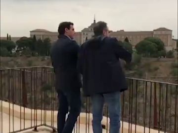 Albert Rivera y Juan Carlos Girauta, a la caza del voto en Toledo Albert Rivera y Juan Carlos Girauta, a la caza del voto en Toledo
