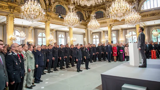 Homenaje a los bomberos de Notre-Dame Homenaje a los bomberos de Notre-Dame