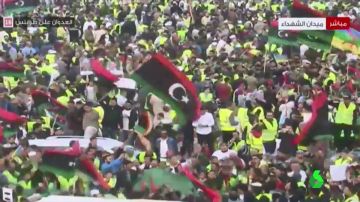 Multitudinaria protesta en Trípoli