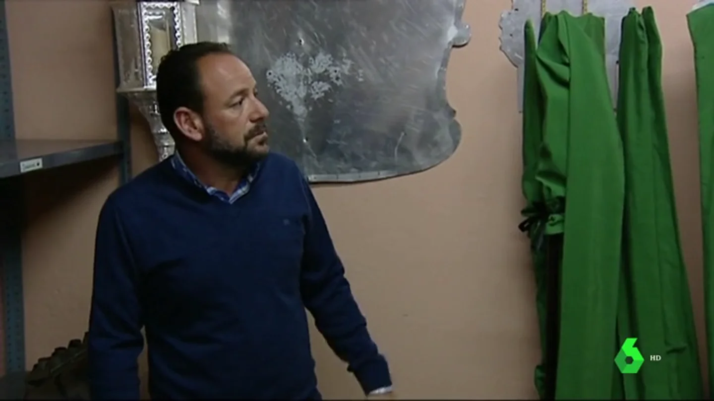 Manuel Martín, miembro de la Hermandad del Rocío de Mairena de Aljarafe Manuel Martín, miembro de la Hermandad del Rocío de Mairena de Aljarafe