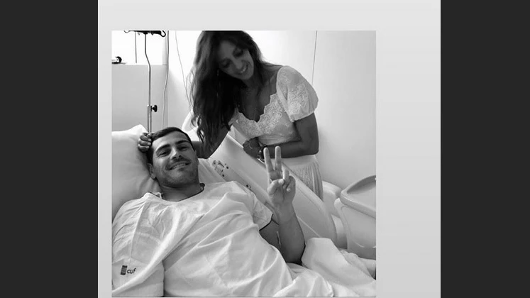 Iker Casillas y Sara Carbonero, juntos en el hospital