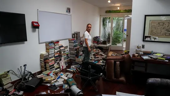 Asaltan la casa de Leopoldo López y Lilian Tintori Antena 3 Noticias acompaña a Tintori