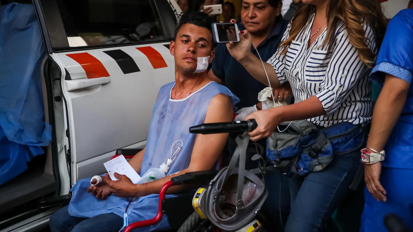Un periodista herido durante las manifestaciones en Venezuela Un periodista herido durante las manifestaciones en Venezuela