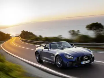 Mercedes-AMG GT R Roadster Mercedes-AMG GT R Roadster