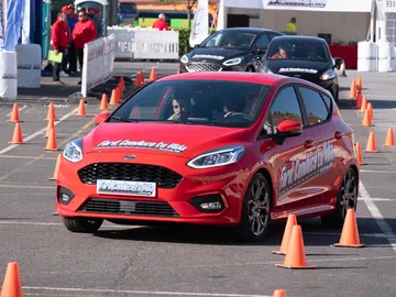 'Ford, Conduce tu vida' 'Ford, Conduce tu vida'