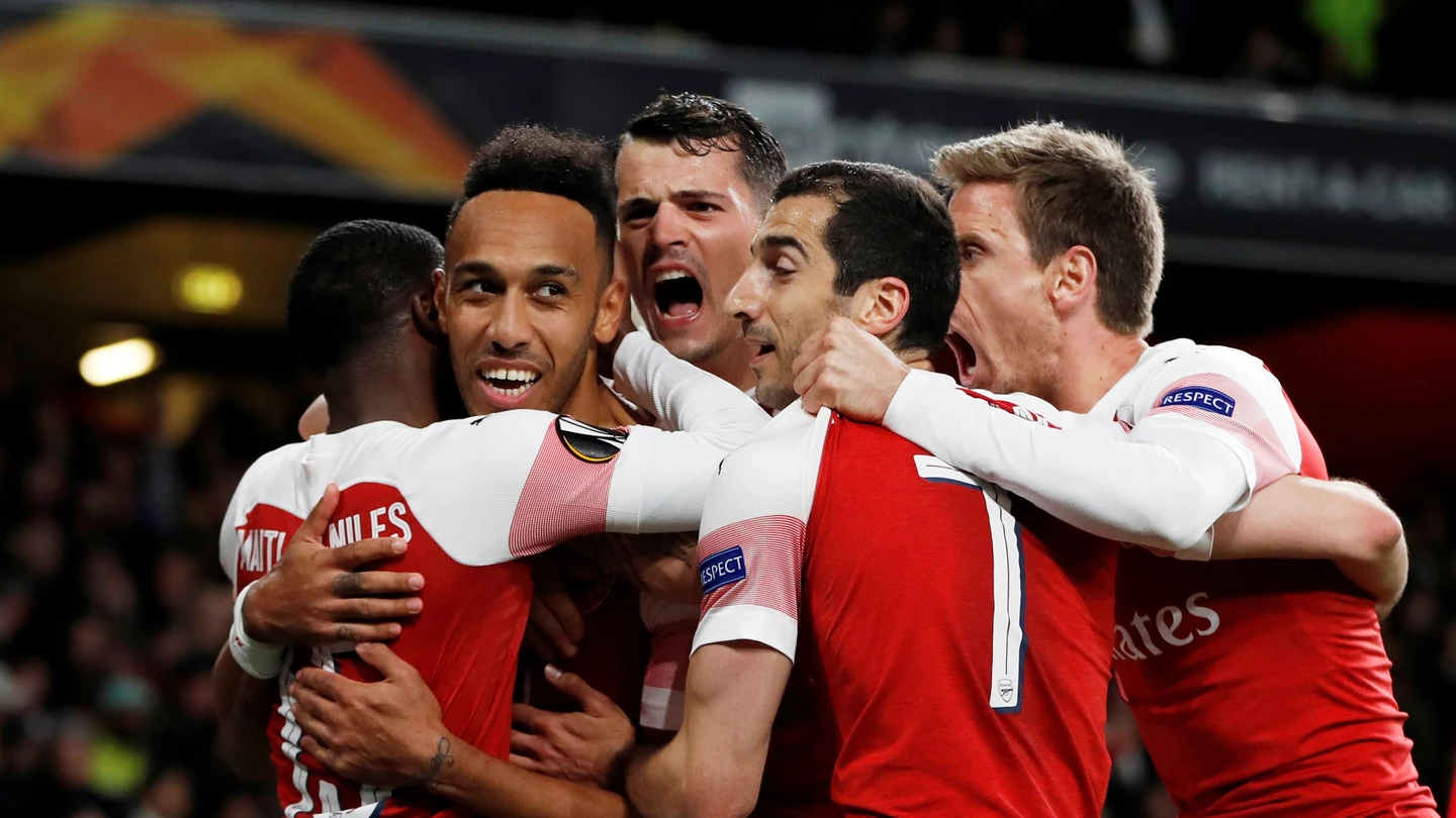 Aubameyang celebra con sus compañeros uno de sus goles en el Arsenal Aubameyang celebra con sus compañeros uno de sus goles en el Arsenal