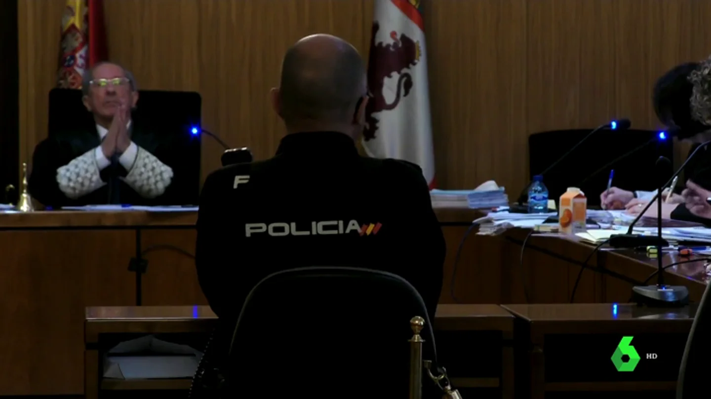 POLICIA SARA POLICIA SARA